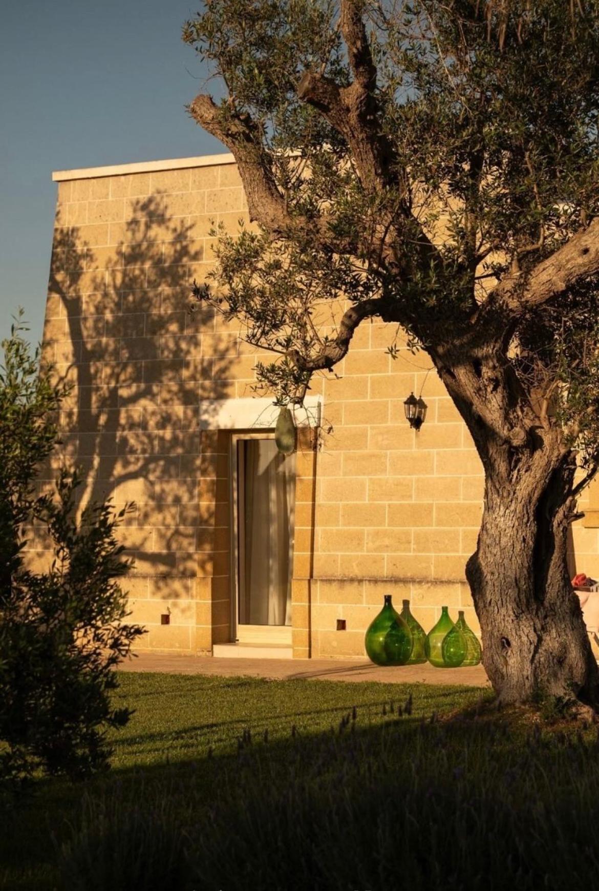 Masseria Petrusella Giuggianello Exterior photo